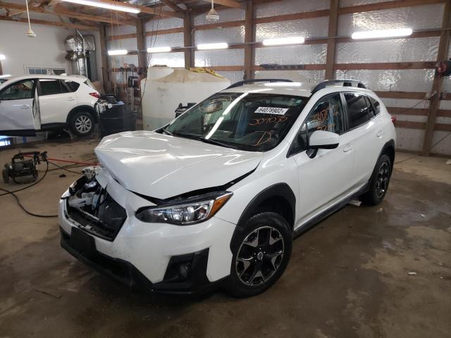 JF2GTADC0JH309035 - 2018 SUBARU CROSSTREK WHITE photo 2