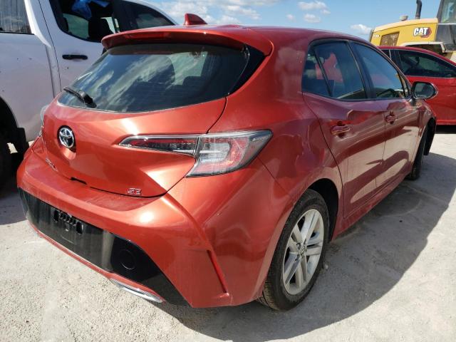 JTNK4RBE8K3035781 - 2019 TOYOTA COROLLA SE RED photo 4