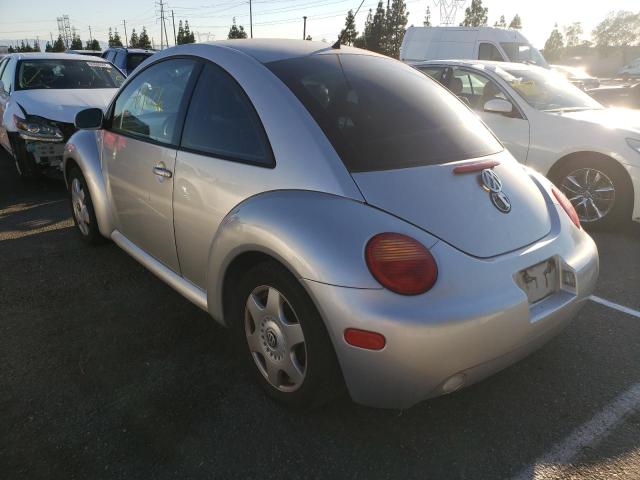 3VWCK21C21M450899 - 2001 VOLKSWAGEN NEW BEETLE 银色 照片 3