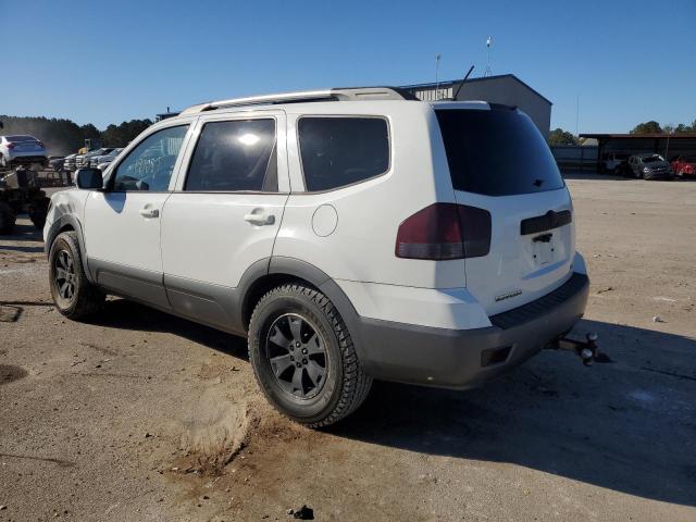 KNDJJ741895036516 - 2009 KIA BORREGO WHITE photo 3