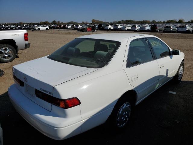 4T1BG22K6VU074923 - 1997 TOYOTA CAMRY CE WHITE photo 4