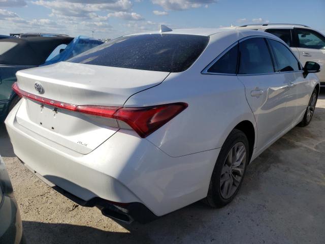 4T1BZ1FB0KU003629 - 2019 TOYOTA AVALON XLE WHITE photo 4