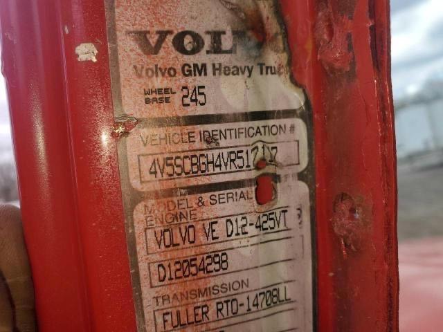 4V5SCBGH4VR517117 - 1997 VOLVO ACL RED photo 10