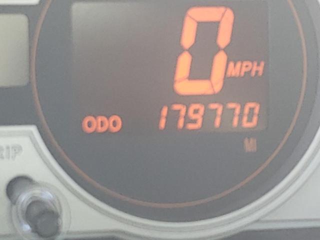 JTLKE50E881051842 - 2008 TOYOTA SCION XB თეთრი ფოტო 8