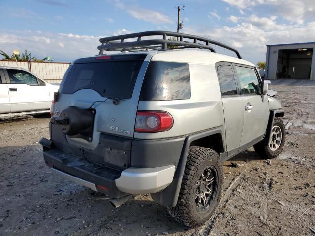 JTEBU4BF7CK125121 - 2012 TOYOTA FJ CRUISER SILVER photo 4