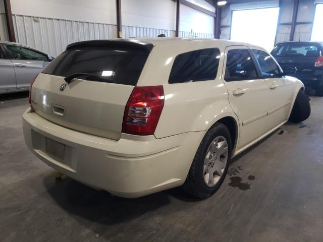 2D4FV48T25H549867 - 2005 DODGE MAGNUM SE WHITE photo 4