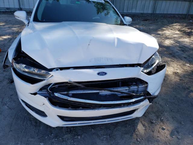 1FA6P0H76G5107192 - 2016 FORD FUSION SE WHITE photo 9