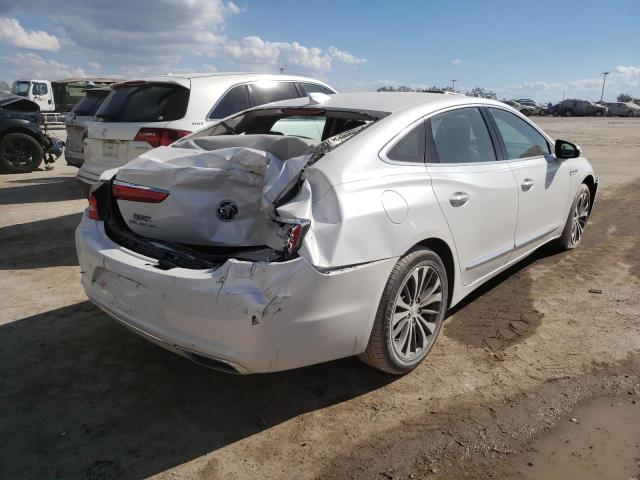 1G4ZP5SS8JU117586 - 2018 BUICK LACROSSE E WHITE photo 4