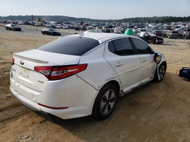 KNAGM4AD2D5055440 - 2013 KIA OPTIMA HYB WHITE photo 4