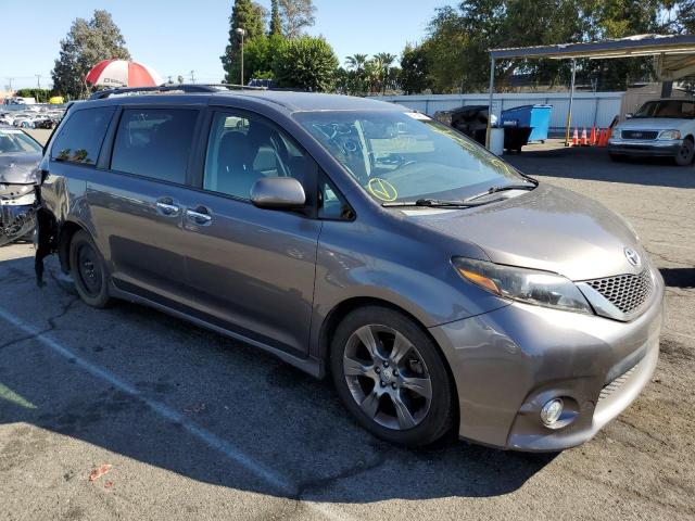 5TDXK3DC1GS709235 - 2016 TOYOTA SIENNA SE GRAY photo 1