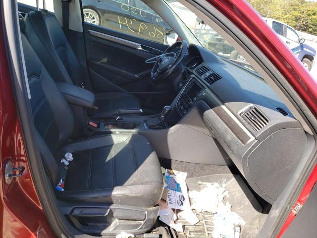 1VWDT7A35HC039412 - 2017 VOLKSWAGEN PASSAT R-L BURGUNDY photo 5