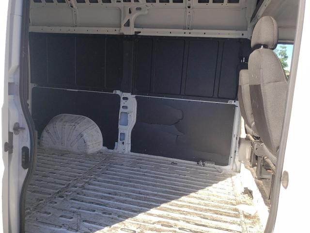 3C6TRVCG7KE522912 - 2019 RAM PROMASTER WHITE photo 11