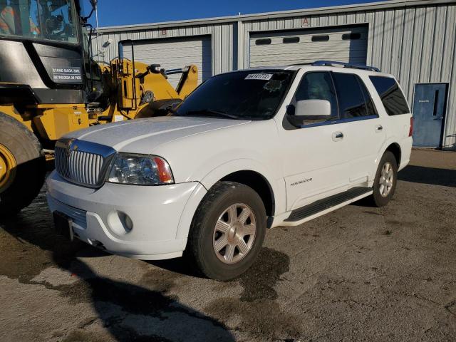 5LMFU27RX3LJ41622 - 2003 LINCOLN NAVIGATOR WHITE photo 2