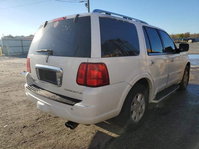 5LMFU27RX3LJ41622 - 2003 LINCOLN NAVIGATOR WHITE photo 4