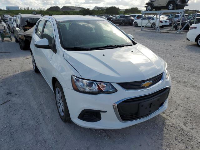 1G1JG6SH6H4138936 - 2017 CHEVROLET SONIC WHITE photo 1