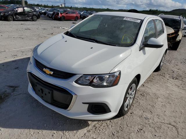 1G1JG6SH6H4138936 - 2017 CHEVROLET SONIC WHITE photo 2