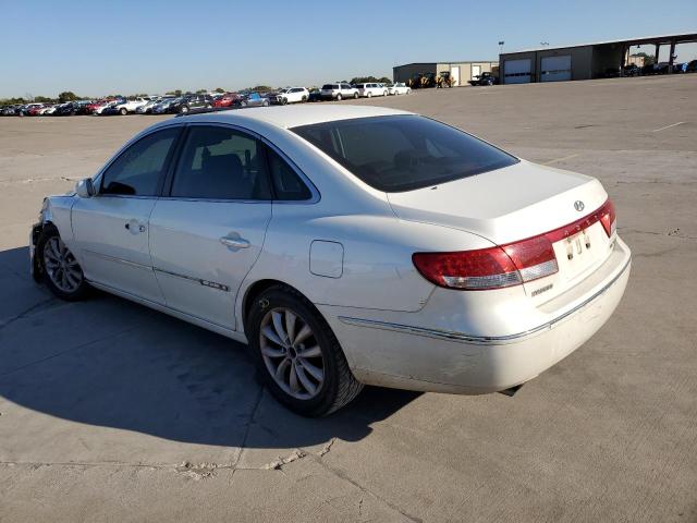 KMHFC46F56A064408 - 2006 HYUNDAI AZERA SE WHITE photo 3