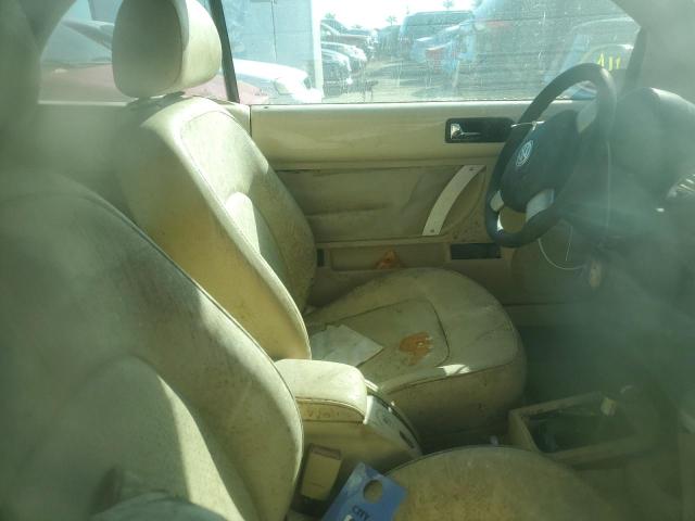 3VWCK21Y73M330692 - 2003 VOLKSWAGEN NEW BEETLE Weiß Foto 5