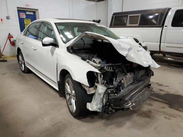 1VWBV7A35FC074496 - 2015 VOLKSWAGEN PASSAT SE WHITE photo 1