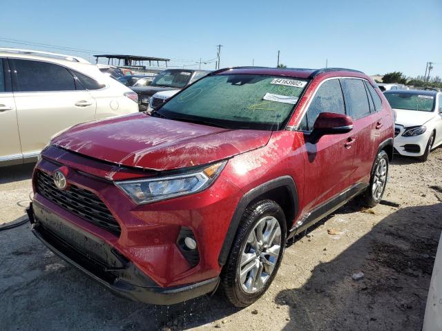 JTMC1RFVXMD071805 - 2021 TOYOTA RAV4 XLE P RED photo 2