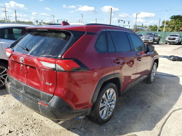 JTMC1RFVXMD071805 - 2021 TOYOTA RAV4 XLE P RED photo 4