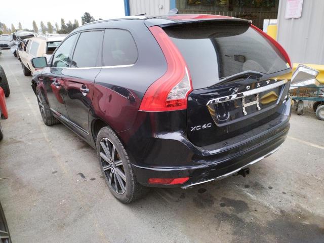 YV449MRU1H2036555 - 2017 VOLVO XC60 T6 IN BLUE photo 3