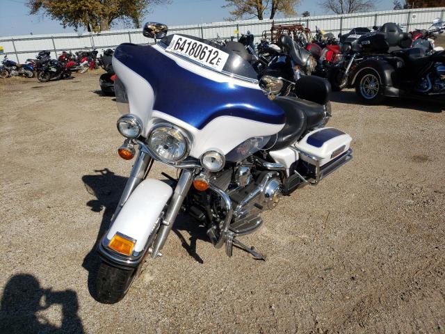 1HD1FC4137Y645923 - 2007 HARLEY-DAVIDSON FLHTCUI WHITE photo 2