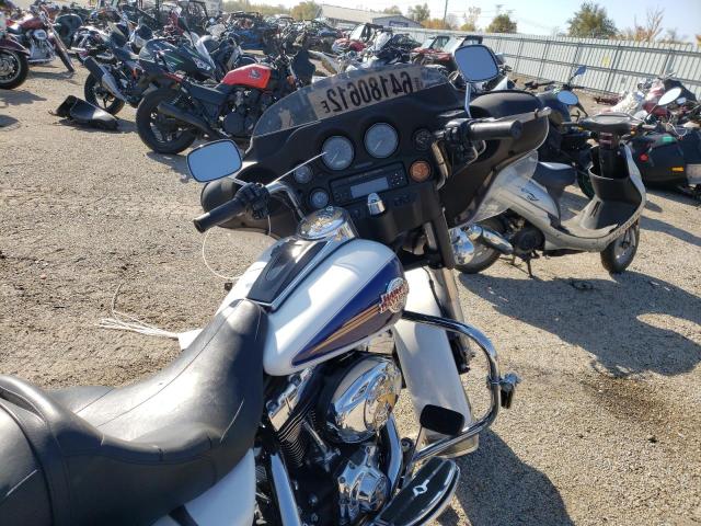 1HD1FC4137Y645923 - 2007 HARLEY-DAVIDSON FLHTCUI 白色 照片 5