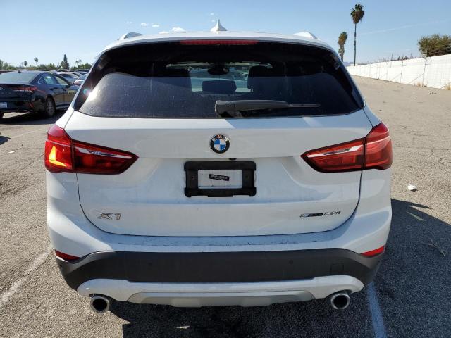 WBXJG7C03M5S95336 - 2021 BMW X1 SDRIVE2 WHITE photo 6