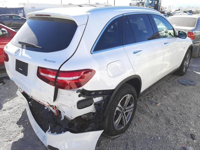 WDC0G5EB8KF631172 - 2019 MERCEDES-BENZ GLC 350E WHITE photo 4