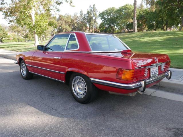 10704412008526 - 1973 MERCEDES-BENZ 350SL RED photo 3