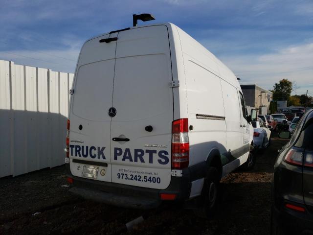 WD3PE7DD1GP211838 - 2016 MERCEDES-BENZ SPRINTER 2 WHITE photo 4