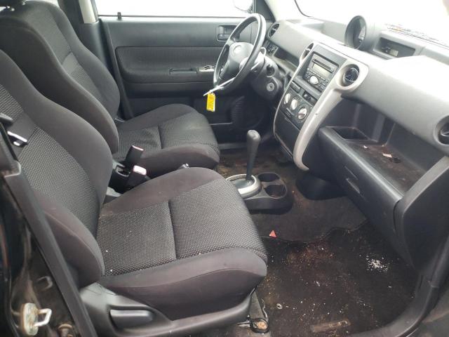 JTLKT324250194477 - 2005 TOYOTA SCION XB შავი ფოტო 5