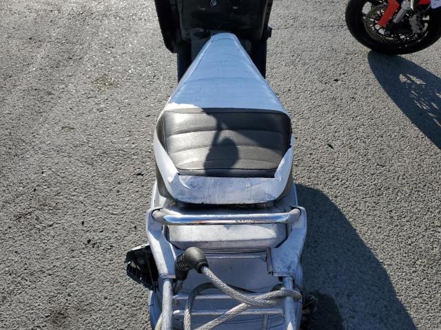 JH2KF0131FK001310 - 1985 HONDA CH150 GRAY photo 6