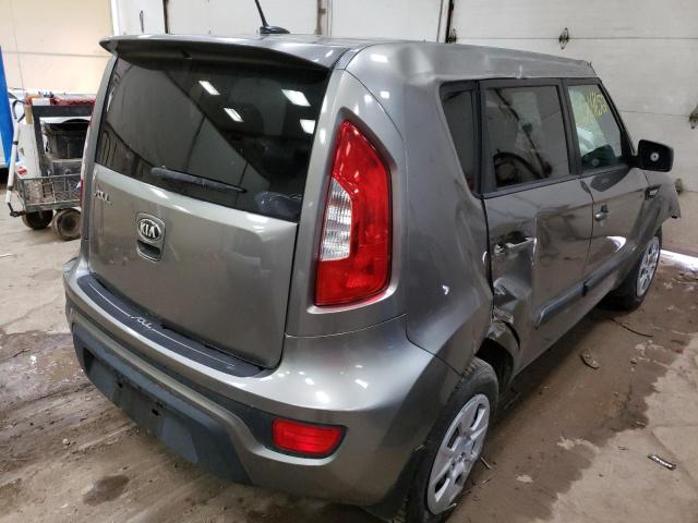 KNDJT2A50D7624007 - 2013 KIA SOUL GRAY photo 4