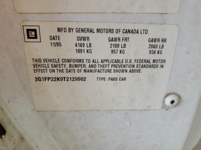 2G1FP22K9T2129902 - 1996 CHEVROLET CAMARO BAS თეთრი ფოტო 10