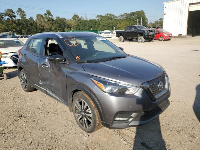 3N1CP5CUXJL546221 - 2018 NISSAN KICKS S GRAY photo 1