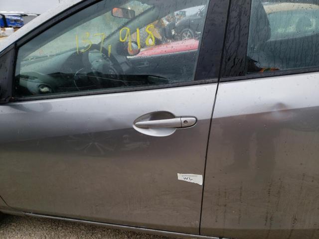 JM1DE1KYXE0187105 - 2014 MAZDA MAZDA2 SPO 银色 照片 9