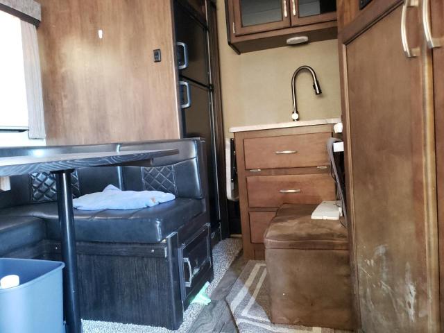 573FR2926K3410540 - 2019 GRAN REFLECTION WHITE photo 5