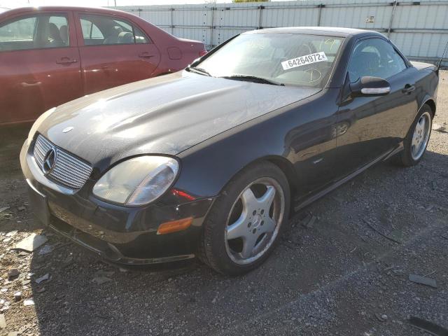 WDBKK65F81F175645 - 2001 MERCEDES-BENZ SLK 320 BLACK photo 2