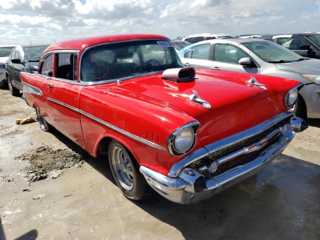 VB57J119248 - 1957 CHEVROLET 210 RED photo 1