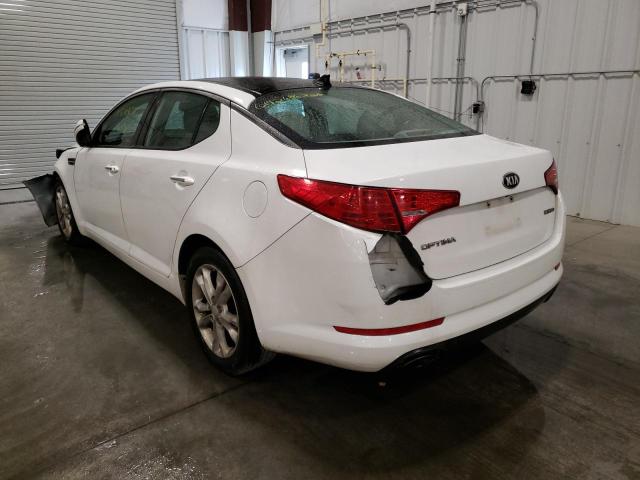 5XXGN4A71DG121854 - 2013 KIA OPTIMA WHITE photo 3