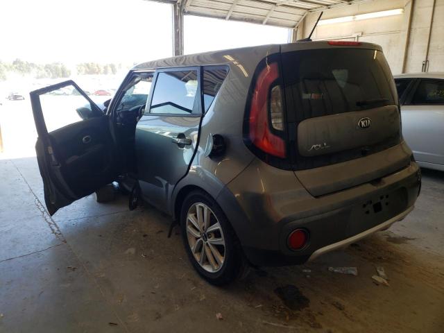 KNDJP3A54J7504846 - 2018 KIA SOUL GRAY photo 3