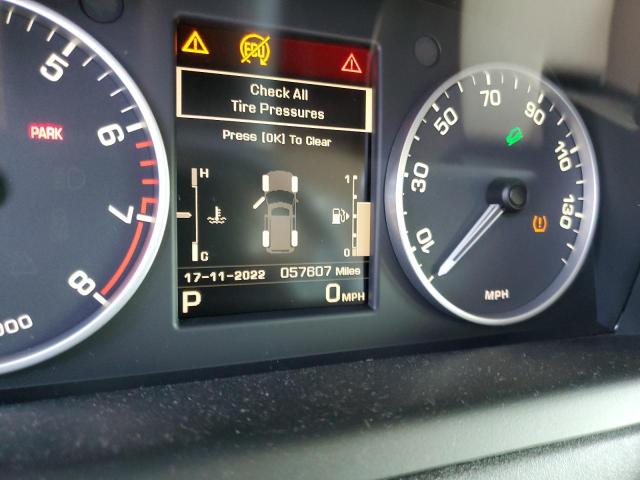 SALAK2V69GA828763 - 2016 LAND ROVER LR4 HSE LU WHITE photo 9