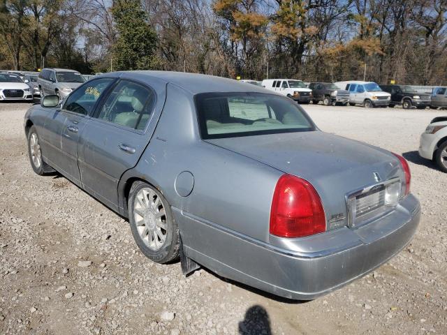 1LNHM81W26Y622890 - 2006 LINCOLN TOWN CAR S GRAY photo 3