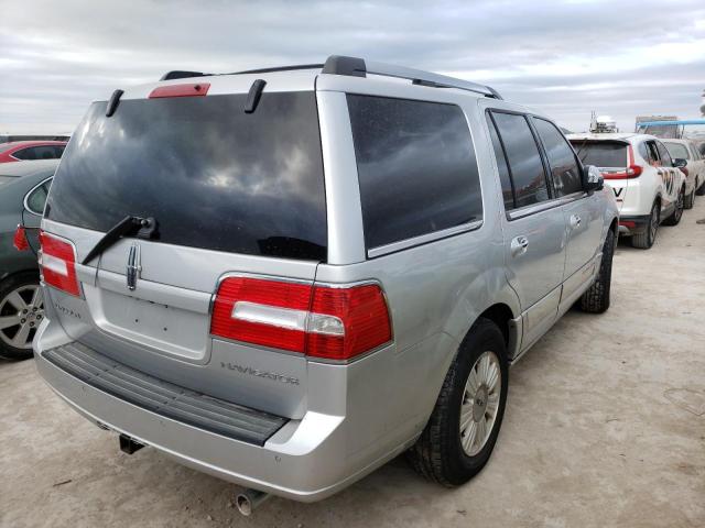 5LMJJ2J5XEEL03930 - 2014 LINCOLN NAVIGATOR 银色 照片 4