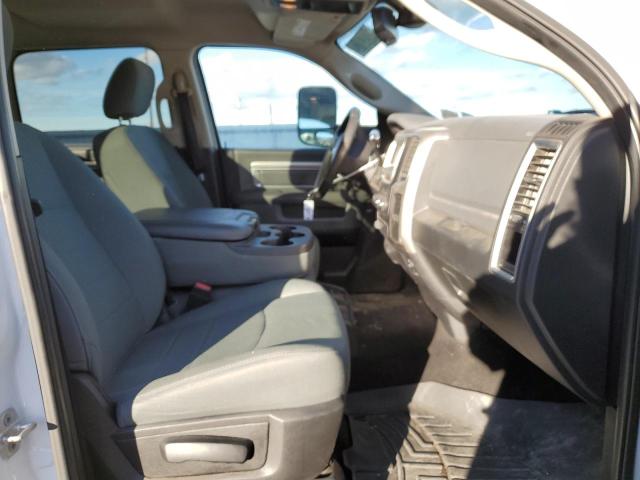 3C6UR5DL4GG146598 - 2016 RAM 2500 SLT 白色 照片 5