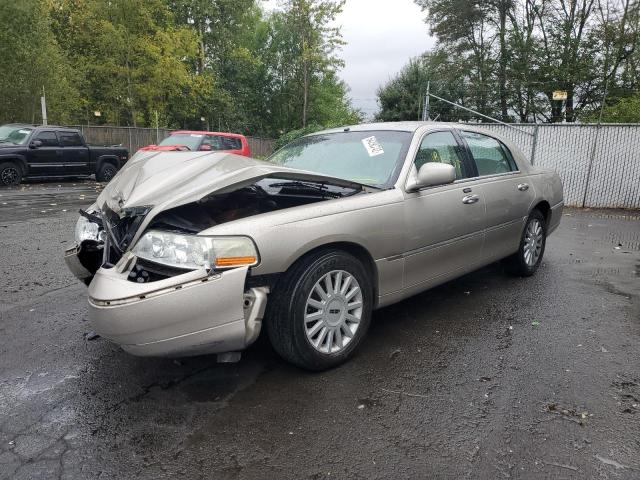 1LNHM81W33Y687324 - 2003 LINCOLN TOWN CAR E TAN photo 2