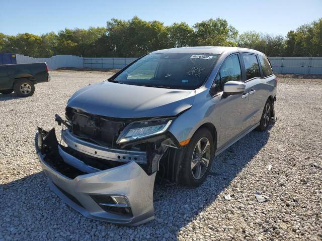 5FNRL6H84JB068025 - 2018 HONDA ODYSSEY TO SILVER photo 2