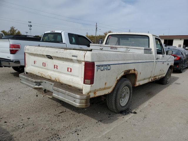 1FTCF15Y8GLA83556 - 1986 FORD F150 WHITE photo 4